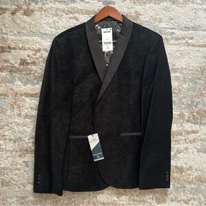 Gorgeous designer Men's Skinny Fit Tuxedo Jacket - Size 42R - Velvety Texture